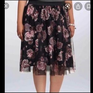 Torrid MIDI Full Skirt